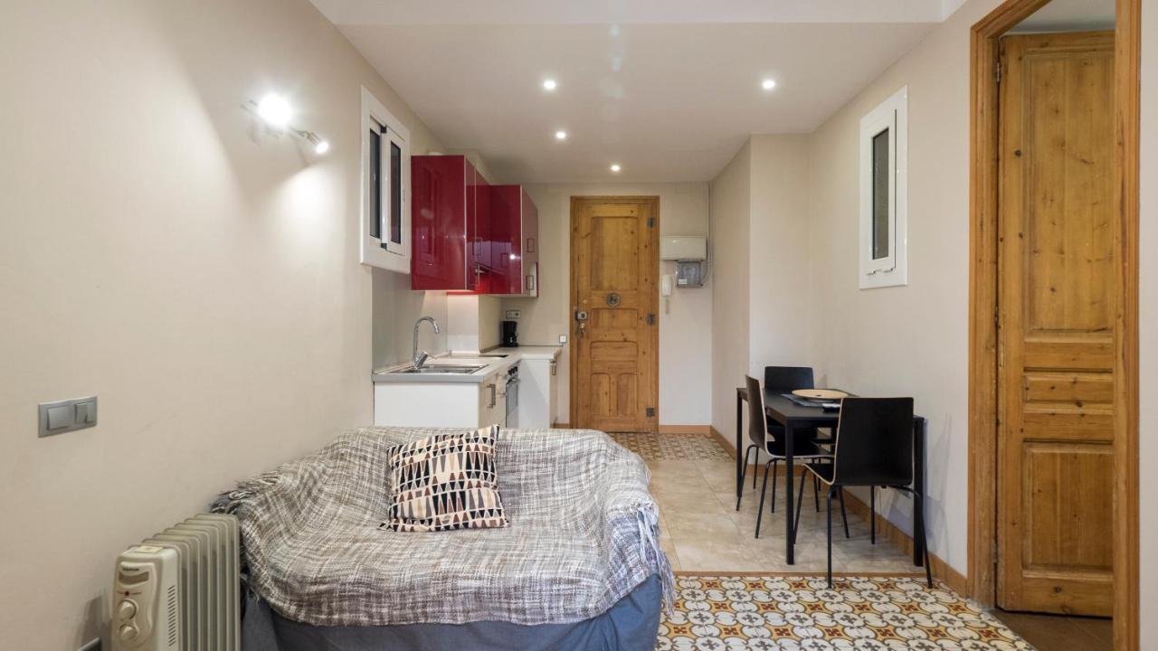 Acogedor Apartamento De 2 Dormitorios 巴塞罗那 外观 照片