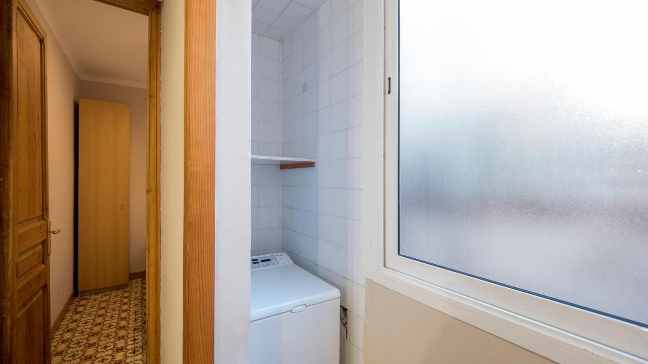 Acogedor Apartamento De 2 Dormitorios 巴塞罗那 外观 照片