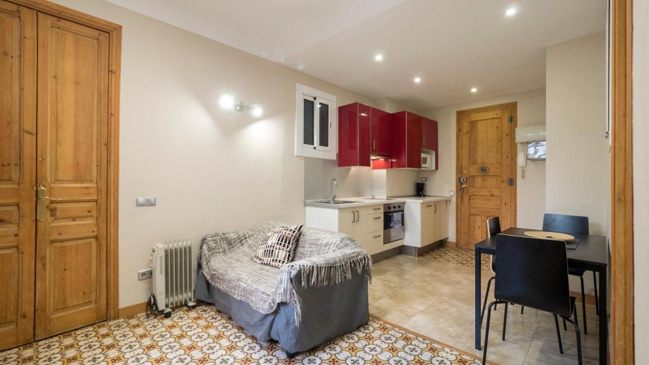 Acogedor Apartamento De 2 Dormitorios 巴塞罗那 外观 照片